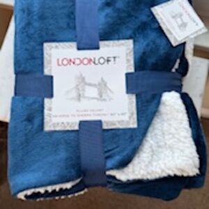 Plush Velvet Reverse to Sherpa Throw *NEW*